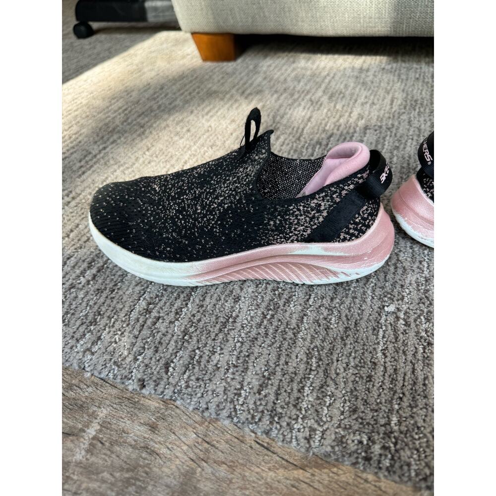 Girls Skechers Slip On Sneakers - Picture 6 of 9